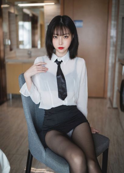 大胸女友2伦片在线_正片免费观看